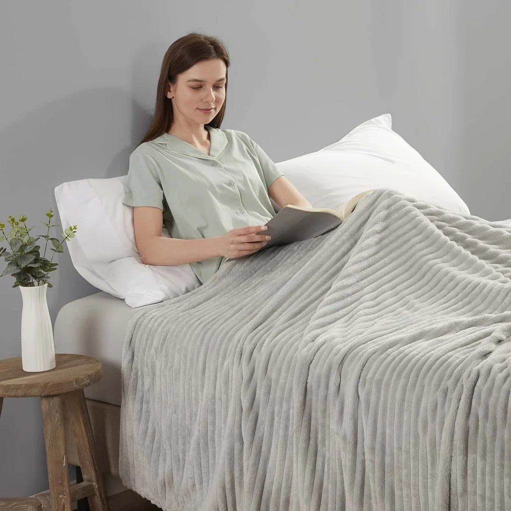 Nestl Cut Plush Cozy Throw Blanket - Fuzzy Warm Fleece Bed Blankets - Throws for Sofa, Bed, and Couch