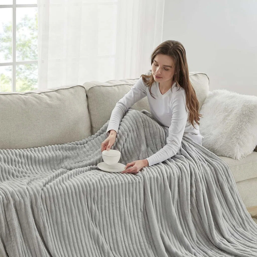 Nestl Cut Plush Cozy Throw Blanket - Fuzzy Warm Fleece Bed Blankets - Throws for Sofa, Bed, and Couch